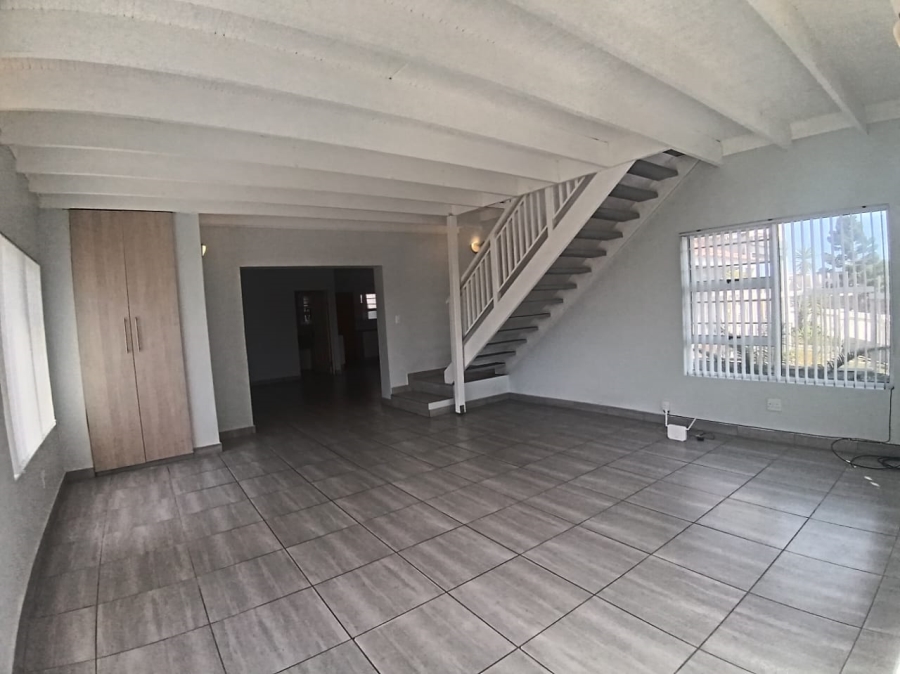 To Let 3 Bedroom Property for Rent in Kleinkrantz Western Cape